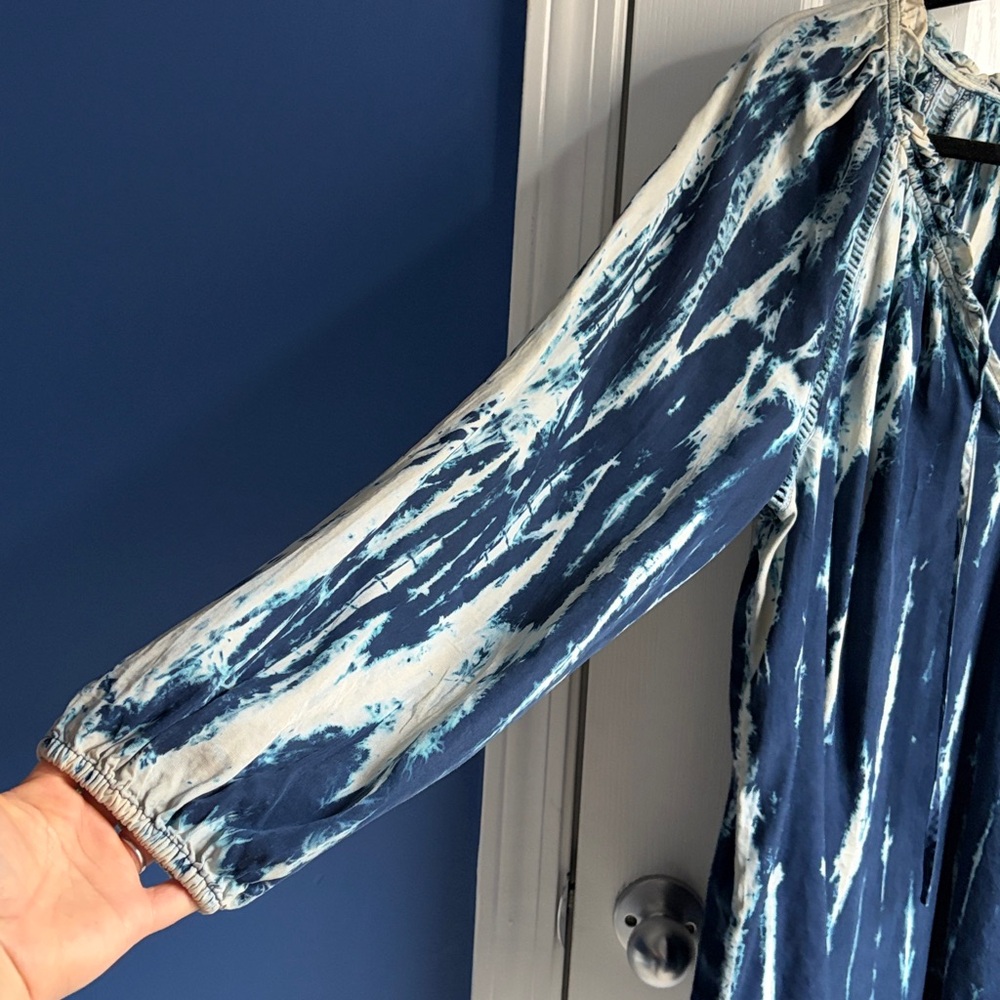 Knox Rose Women's XL Blue Tie Dye Blouse Ruffle Split Neckline Boho Peasant LS - Picture 8 of 13